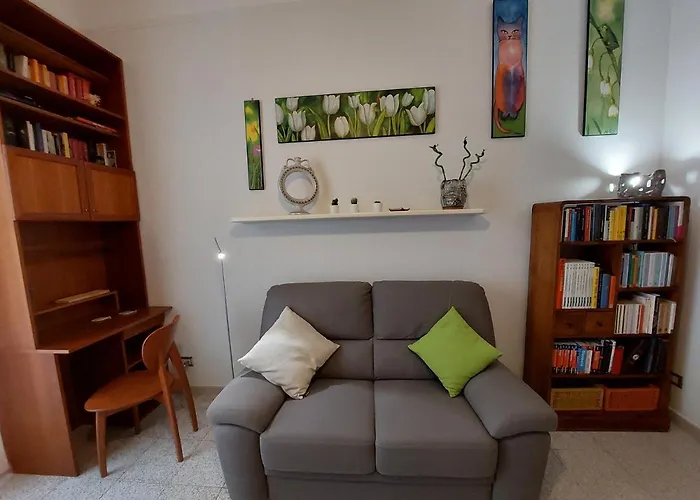 C R A Zy For Rhome Apartment Rom